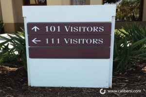 site-signs-for-your-newport-beach-hotel3